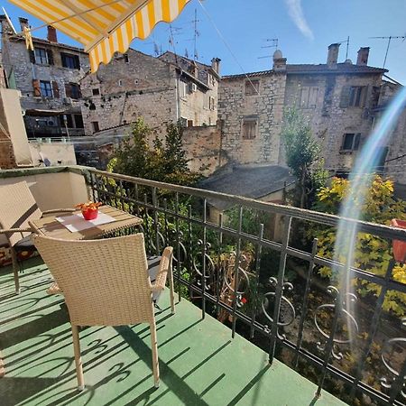 Yulia Apartments Rovinj Exterior foto