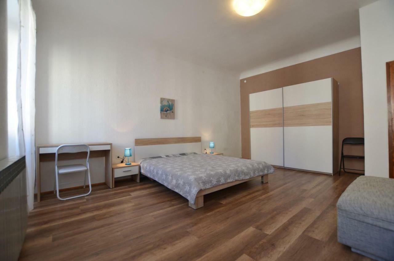Yulia Apartments Rovinj Exterior foto