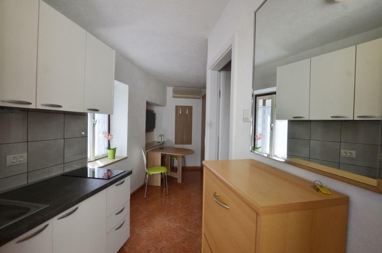 Yulia Apartments Rovinj Exterior foto