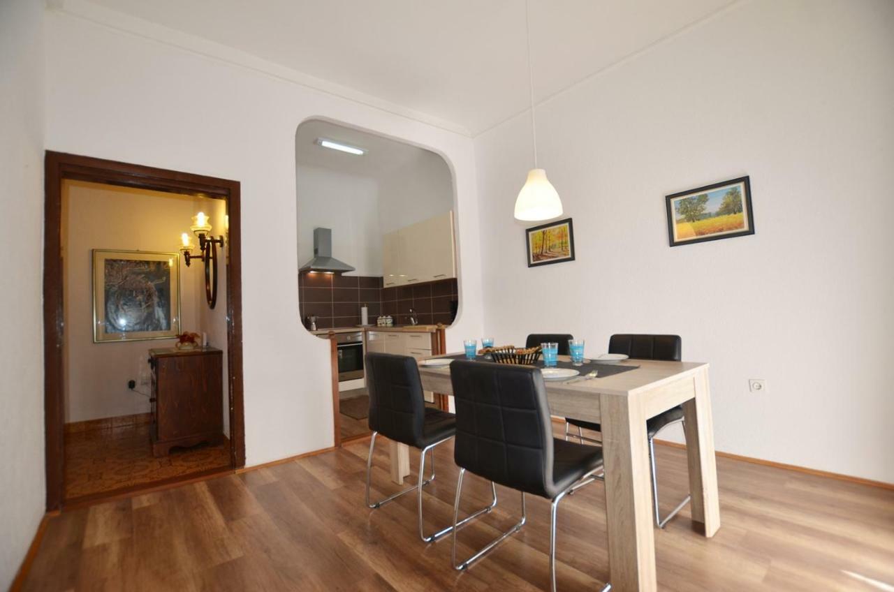 Yulia Apartments Rovinj Exterior foto